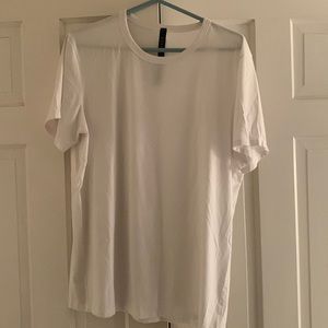 NWOT lululemon mens Fundamental T Shirt L
